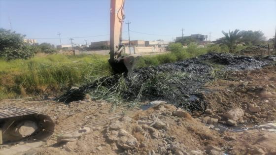 الموارد المائية في النجف الاشرف تواصل اعمال التطهيرات للانهر في المحافظة.